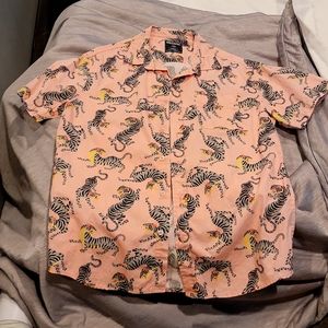 Pink Short Sleeve Button Up Hawaiian Shirt with Tigers Medium